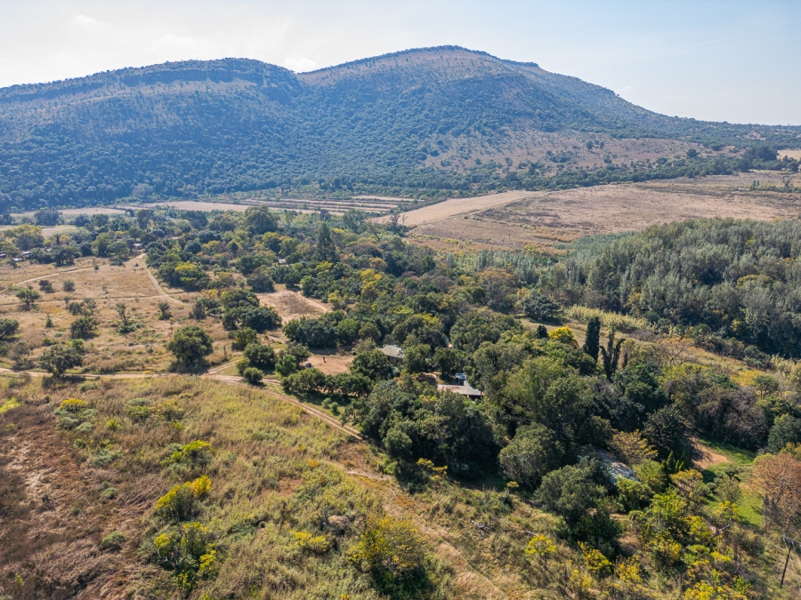 4 Bedroom Property for Sale in Hartbeespoort Rural North West